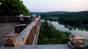 Hidden Haven on 8+ Lake Acres, Branson, Missouri